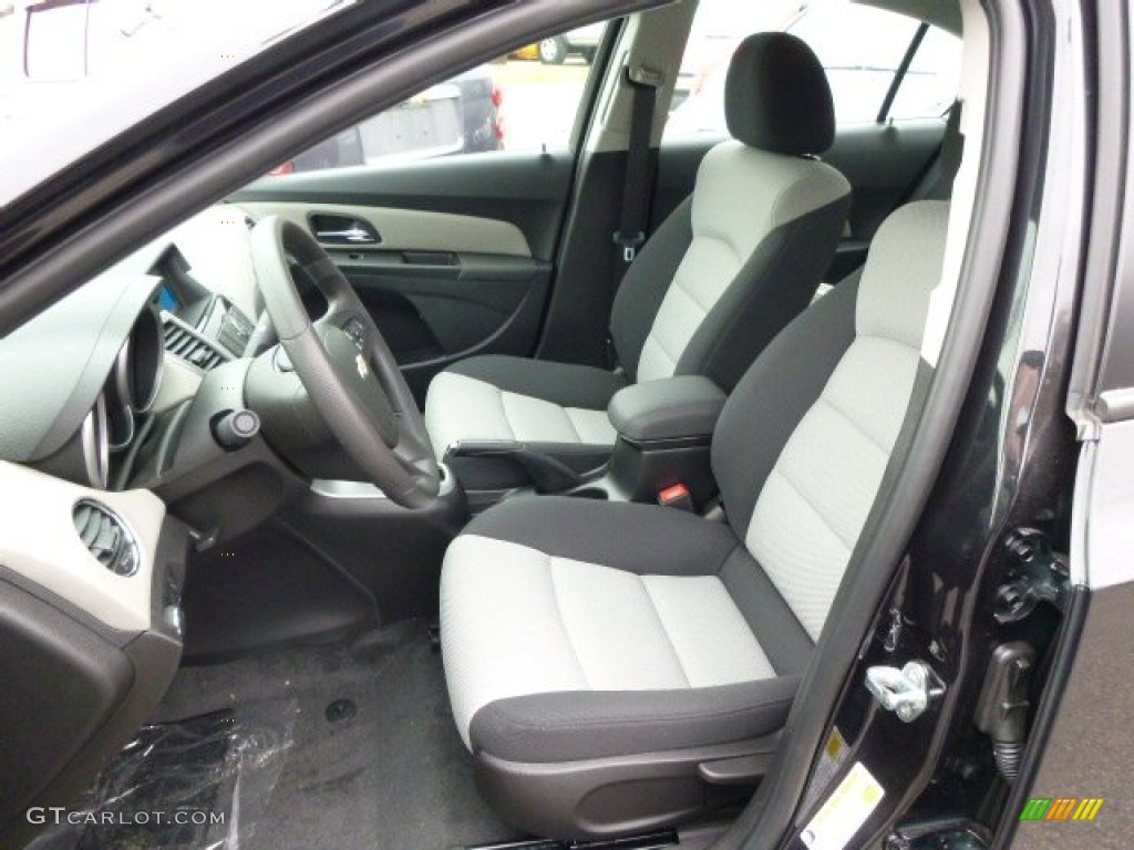 2014 Cruze LS - Black Granite Metallic / Jet Black/Medium Titanium photo #10