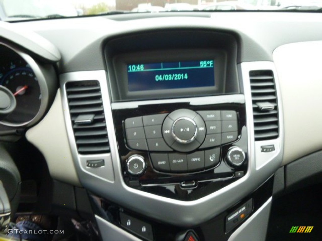 2014 Cruze LS - Black Granite Metallic / Jet Black/Medium Titanium photo #16
