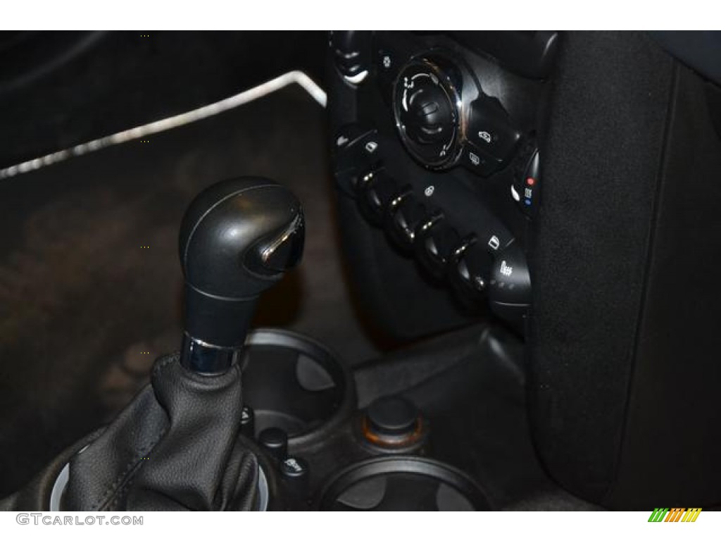 2011 Cooper Clubman - Pepper White / Carbon Black photo #9