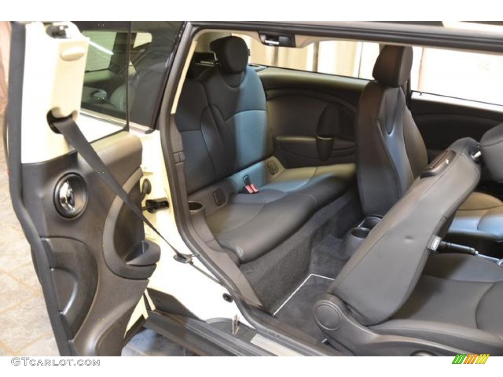 2011 Cooper Clubman - Pepper White / Carbon Black photo #11