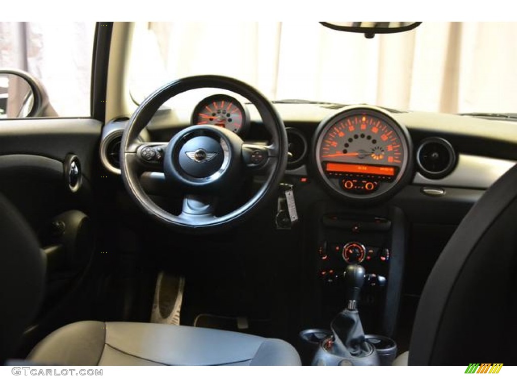 2011 Cooper Clubman - Pepper White / Carbon Black photo #29