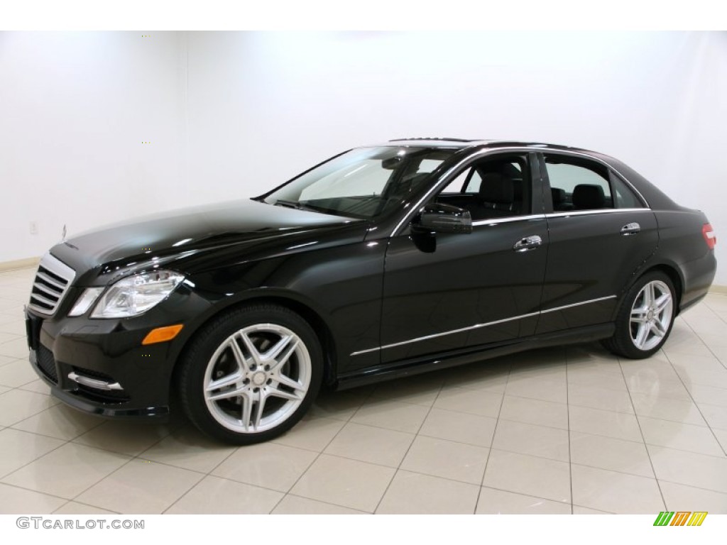 2013 Mercedes-Benz E 350 4Matic Sedan Exterior Photos