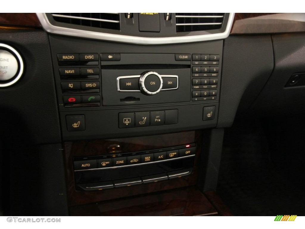 2013 Mercedes-Benz E 350 4Matic Sedan Controls Photo #92169532