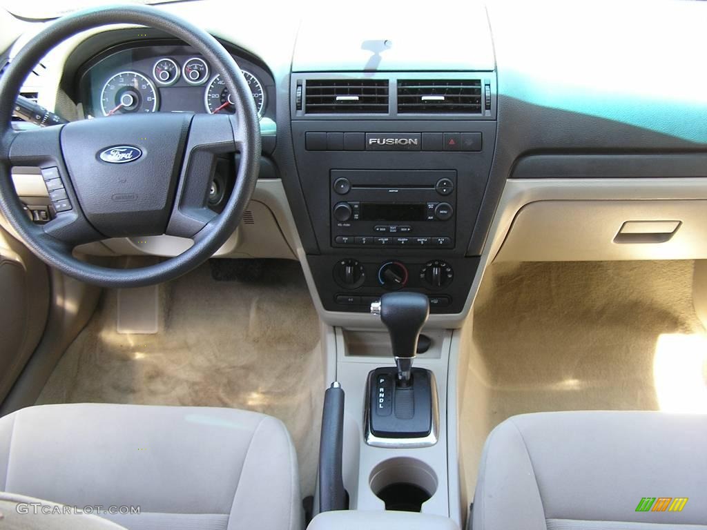 2007 Fusion S - Tungsten Grey Metallic / Camel photo #8