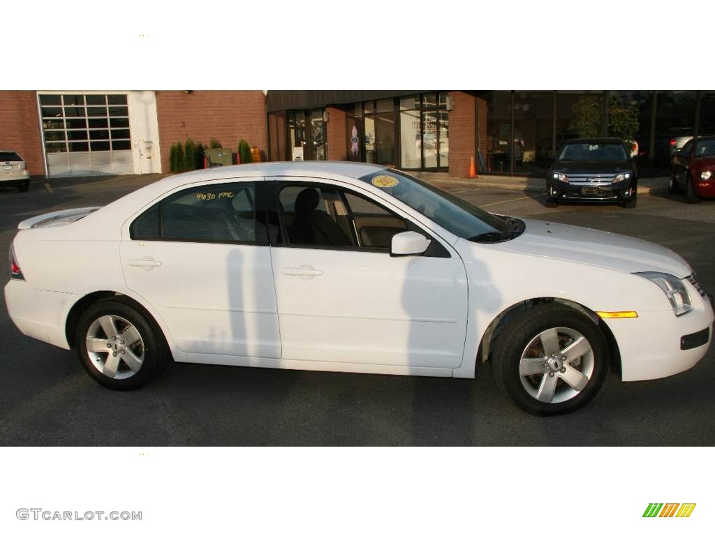 2007 Fusion SE V6 AWD - Oxford White / Charcoal Black photo #4