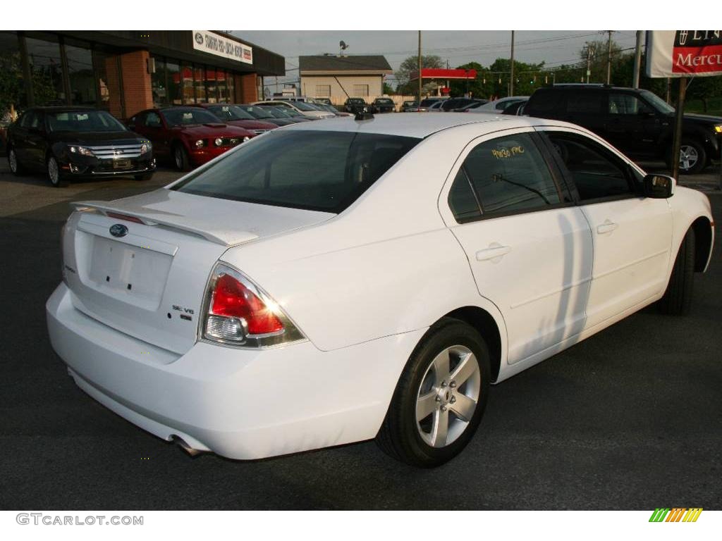 2007 Fusion SE V6 AWD - Oxford White / Charcoal Black photo #5