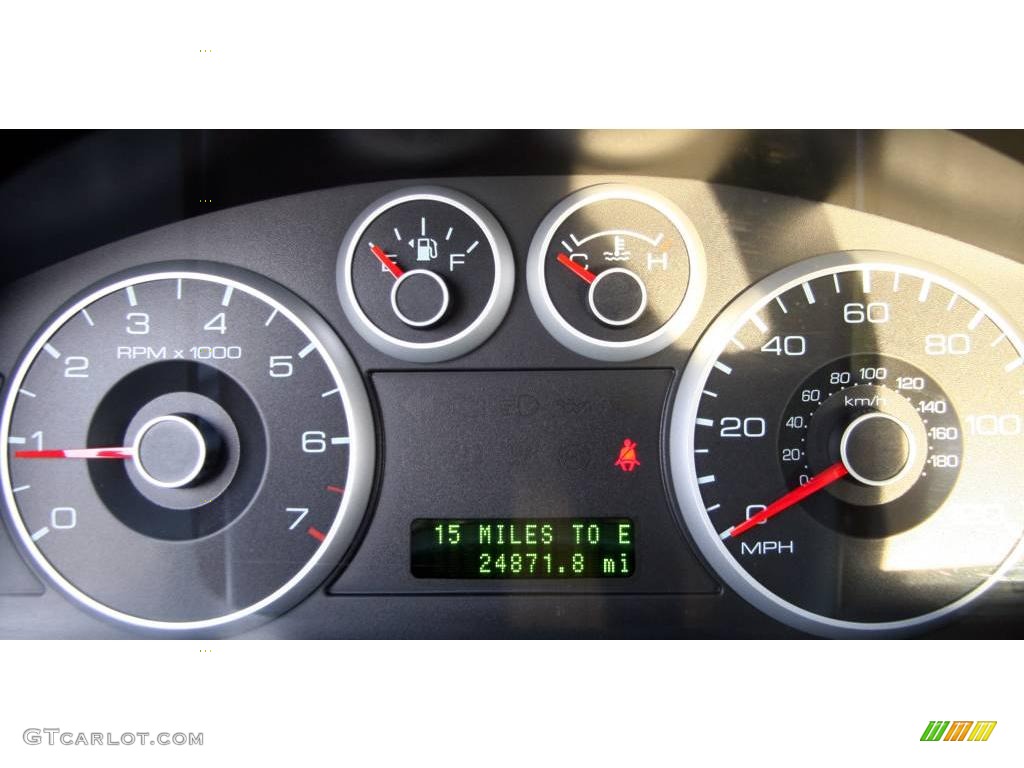 2007 Fusion SE V6 AWD - Oxford White / Charcoal Black photo #17