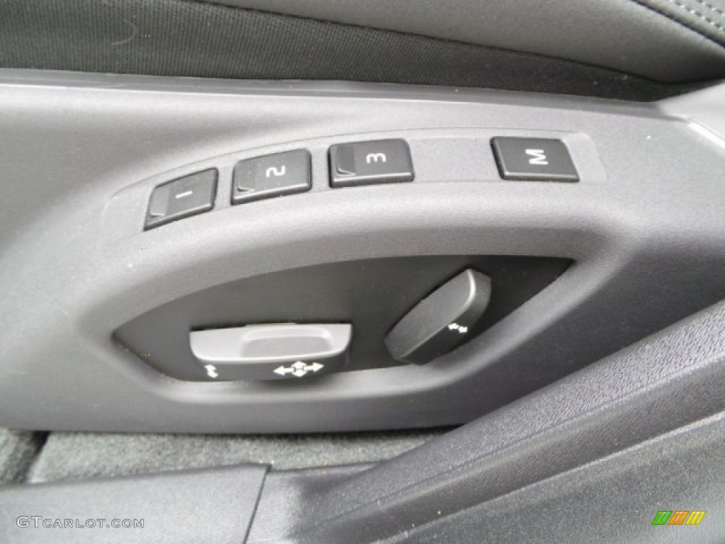 2015 Volvo V60 T5 Drive-E Controls Photo #92171755