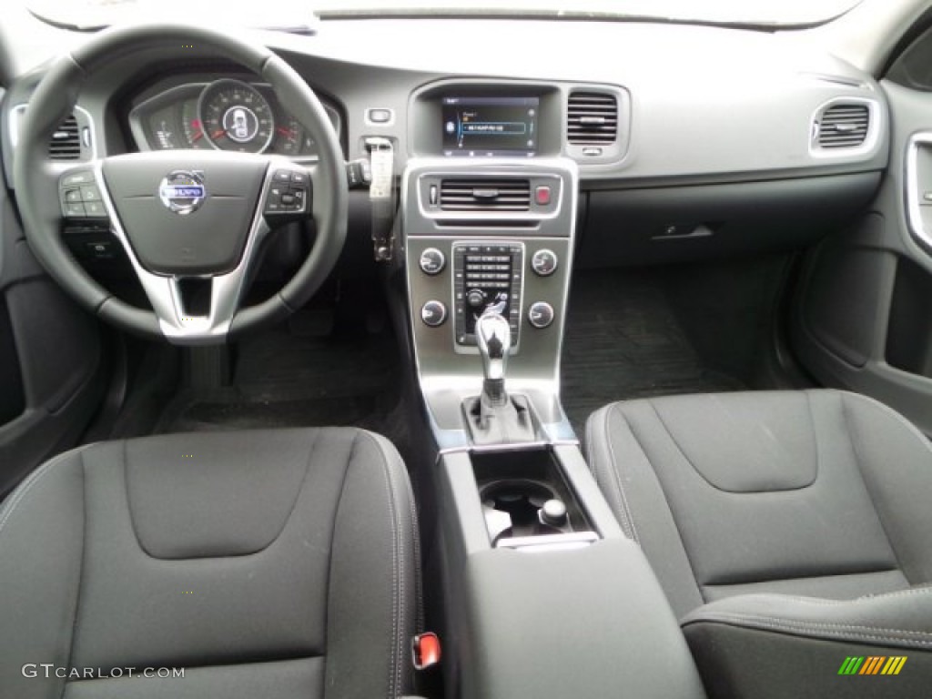 2015 Volvo V60 T5 Drive-E Off-Black Dashboard Photo #92172004