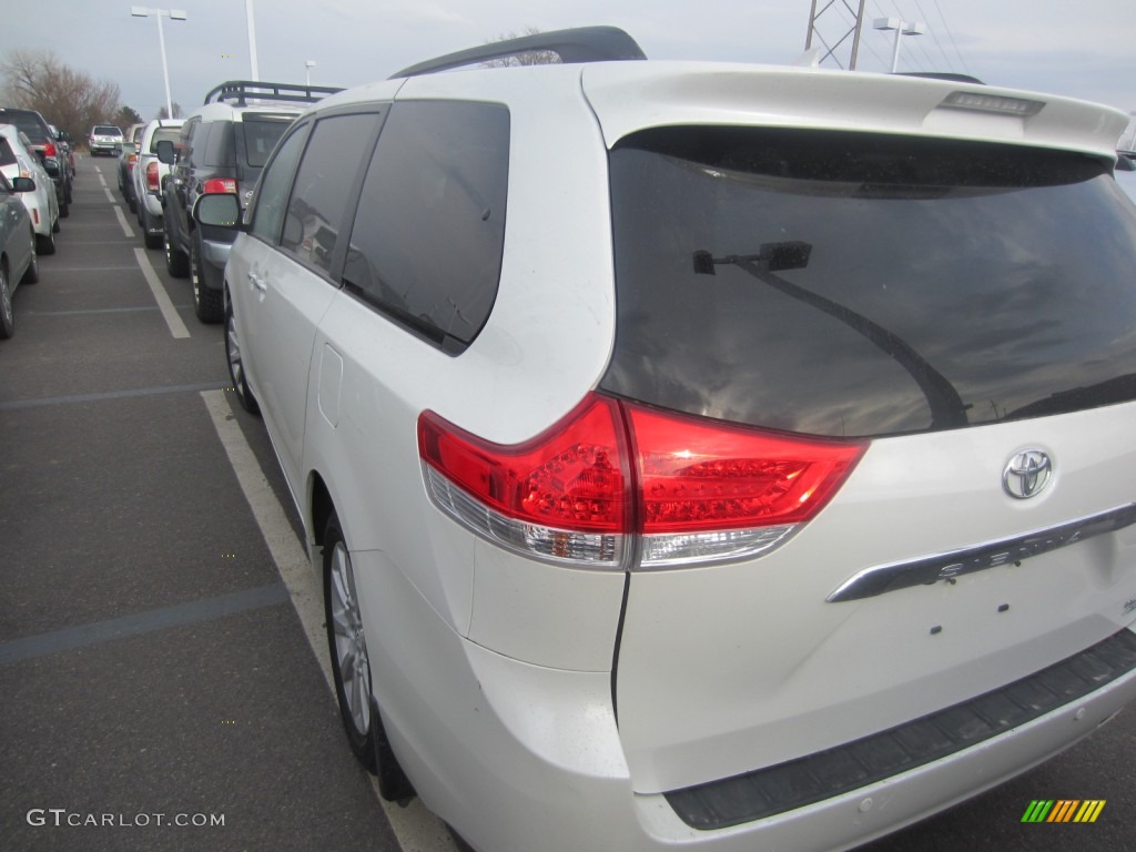 2011 Sienna Limited AWD - Blizzard White Pearl / Light Gray photo #1