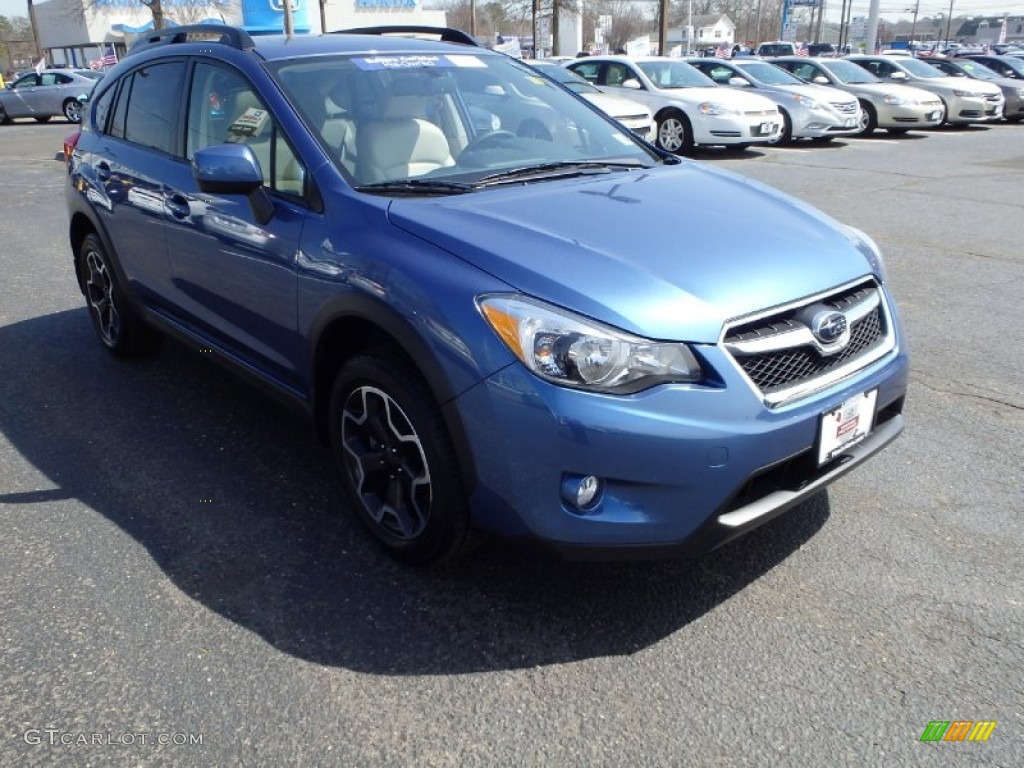 2014 XV Crosstrek 2.0i Limited - Quartz Blue Pearl / Ivory photo #3
