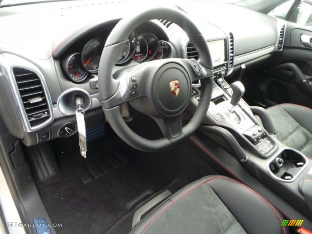 GTS Black Leather/Alcantara w/Carmine Red Interior 2014 Porsche Cayenne GTS Photo #92182255