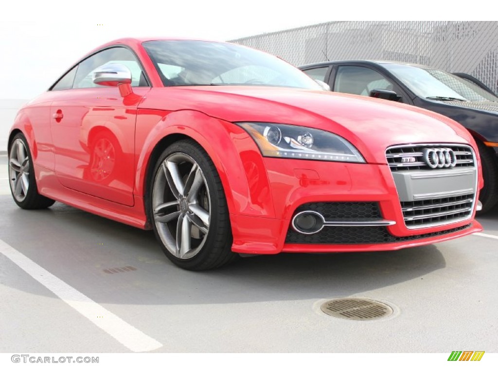 2013 TT 2.0T quattro Coupe - Misano Red Pearl Effect / Black photo #1