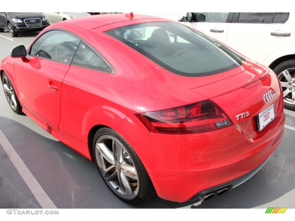 2013 TT 2.0T quattro Coupe - Misano Red Pearl Effect / Black photo #4