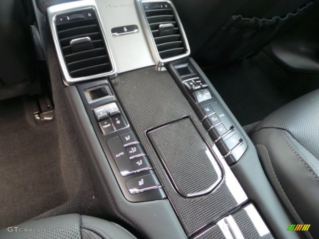 2014 Porsche Panamera GTS Controls Photo #92183005