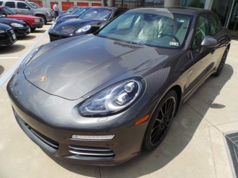 2014 Porsche Panamera 4S Data, Info and Specs
