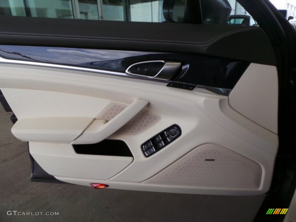 2014 Porsche Panamera 4S Agate Grey/Cream Door Panel Photo #92183352