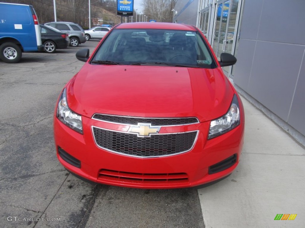2014 Cruze LS - Red Hot / Jet Black/Medium Titanium photo #8