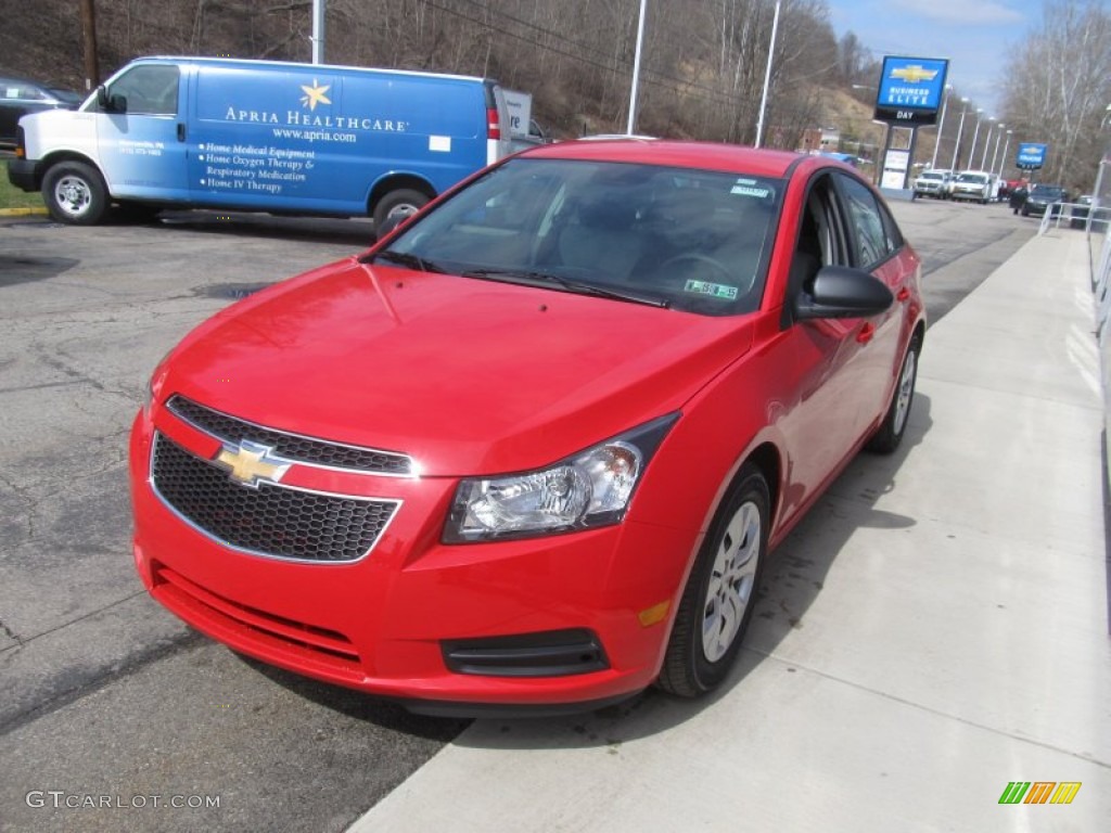 2014 Cruze LS - Red Hot / Jet Black/Medium Titanium photo #7
