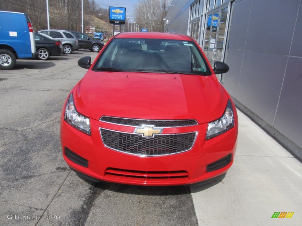 2014 Cruze LS - Red Hot / Jet Black/Medium Titanium photo #8