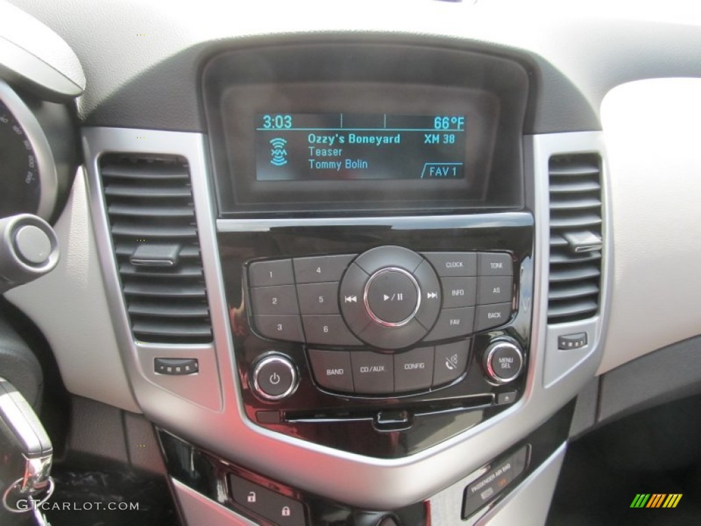 2014 Cruze LS - Red Hot / Jet Black/Medium Titanium photo #14