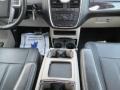 Sapphire Crystal Metallic - Town & Country Touring - L Photo No. 21