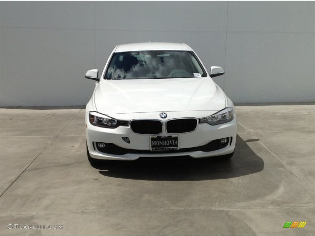 2014 3 Series 320i Sedan - Alpine White / Black photo #3