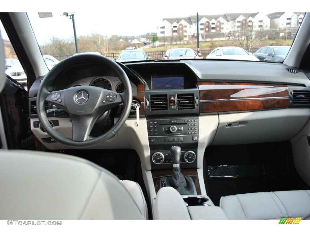 2011 GLK 350 4Matic - Barolo Red Metallic / Grey/Black photo #18