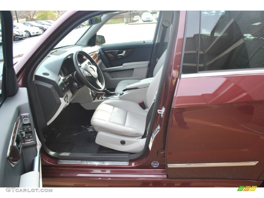 2011 GLK 350 4Matic - Barolo Red Metallic / Grey/Black photo #20