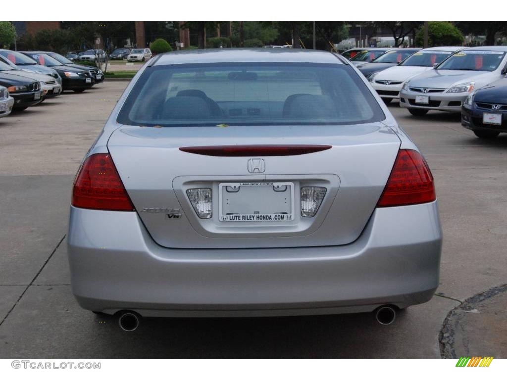 2007 Accord SE V6 Sedan - Alabaster Silver Metallic / Gray photo #6