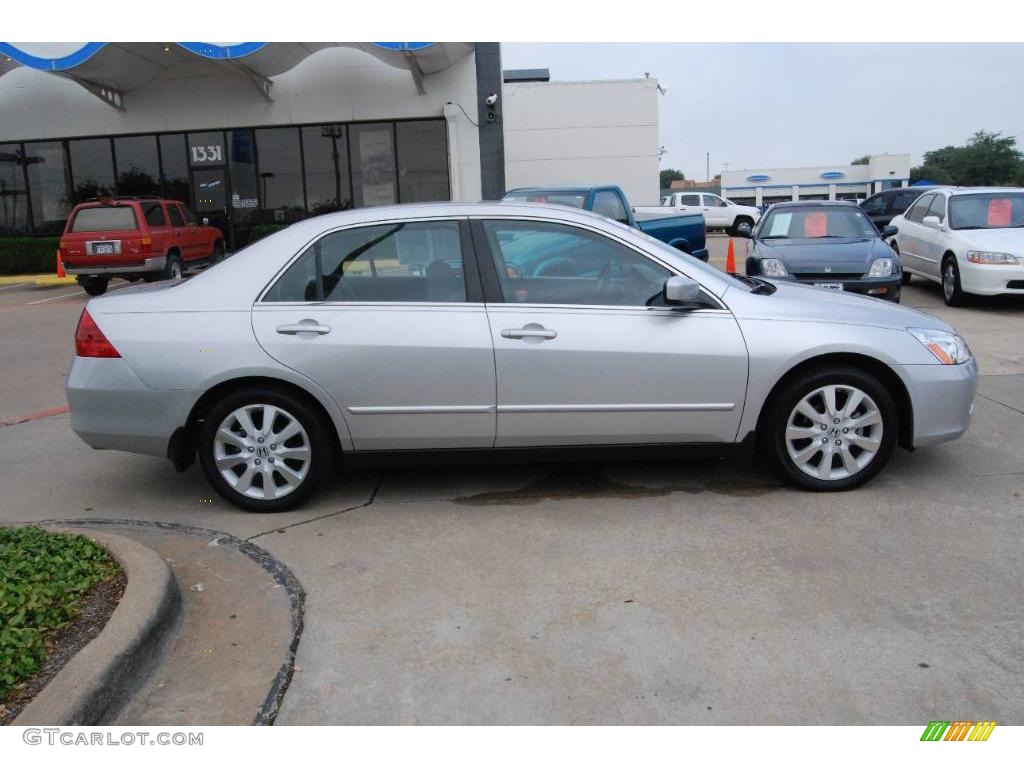 2007 Accord SE V6 Sedan - Alabaster Silver Metallic / Gray photo #8