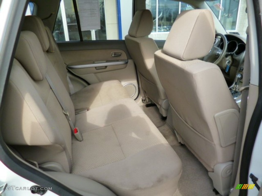 2010 Grand Vitara Premium 4x4 - White Water Pearl / Beige photo #12