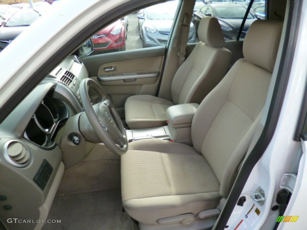 2010 Grand Vitara Premium 4x4 - White Water Pearl / Beige photo #16
