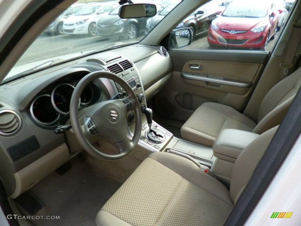 2010 Grand Vitara Premium 4x4 - White Water Pearl / Beige photo #17