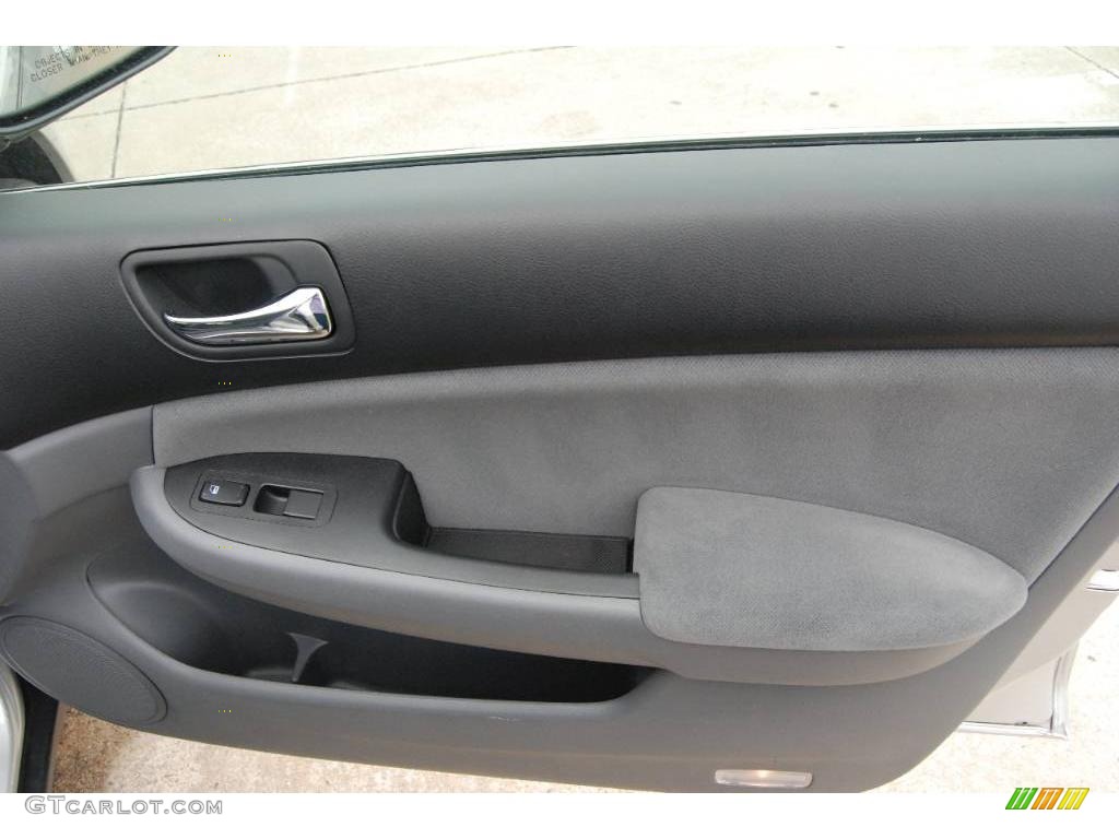 2007 Accord SE V6 Sedan - Alabaster Silver Metallic / Gray photo #23