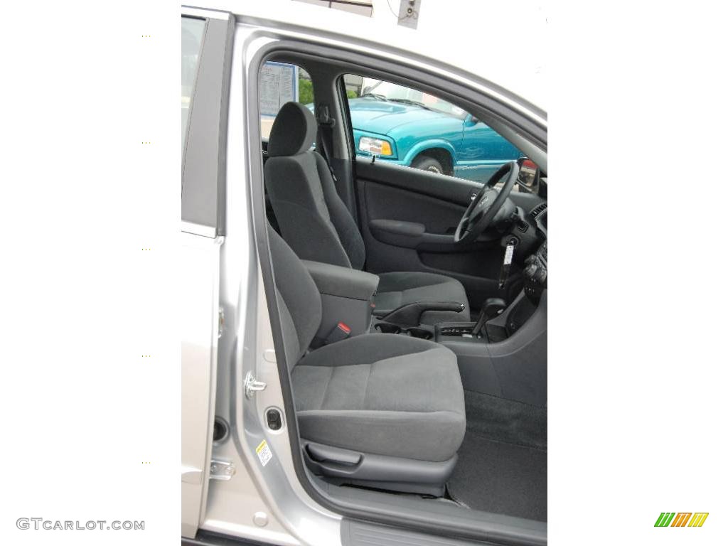 2007 Accord SE V6 Sedan - Alabaster Silver Metallic / Gray photo #26