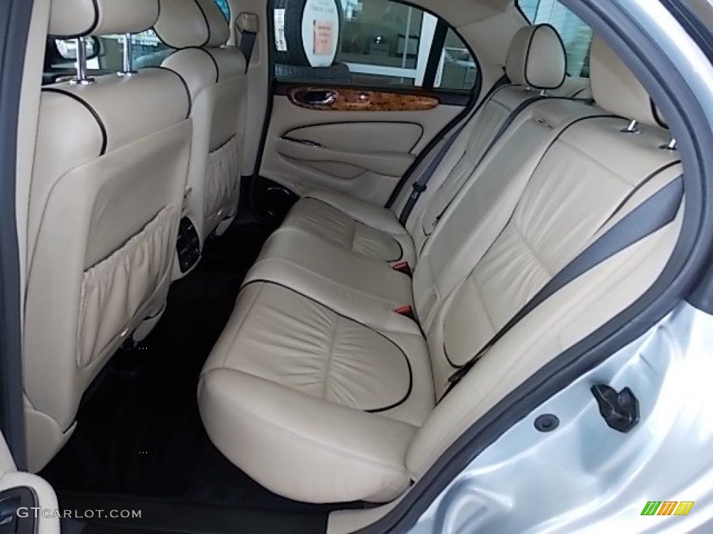2007 XJ XJ8 - Liquid Silver Metallic / Barley/Charcoal photo #10
