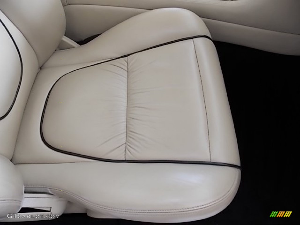 2007 XJ XJ8 - Liquid Silver Metallic / Barley/Charcoal photo #19