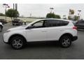 Super White - RAV4 LE Photo No. 4