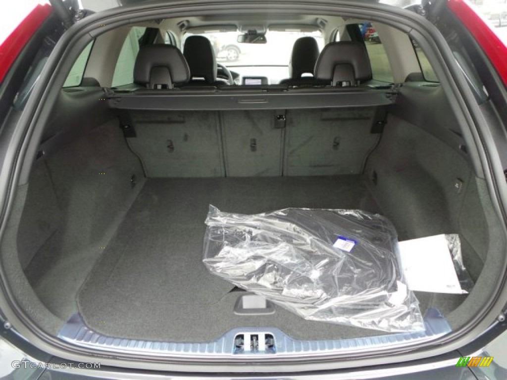 2015 Volvo XC60 T6 AWD Trunk Photo #92219281