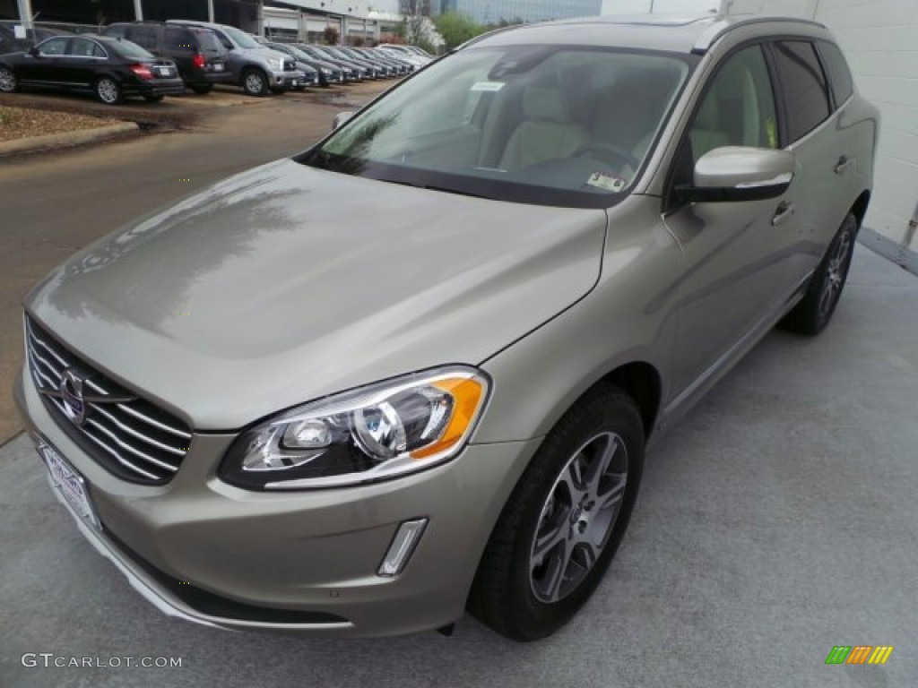 Sea Shell Metallic 2015 Volvo XC60 T6 AWD Exterior Photo #92219479