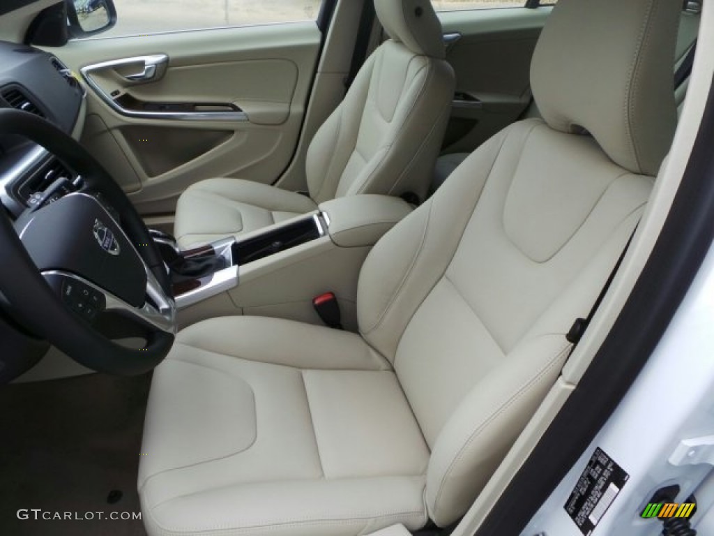 2015 Volvo V60 T5 AWD Front Seat Photos