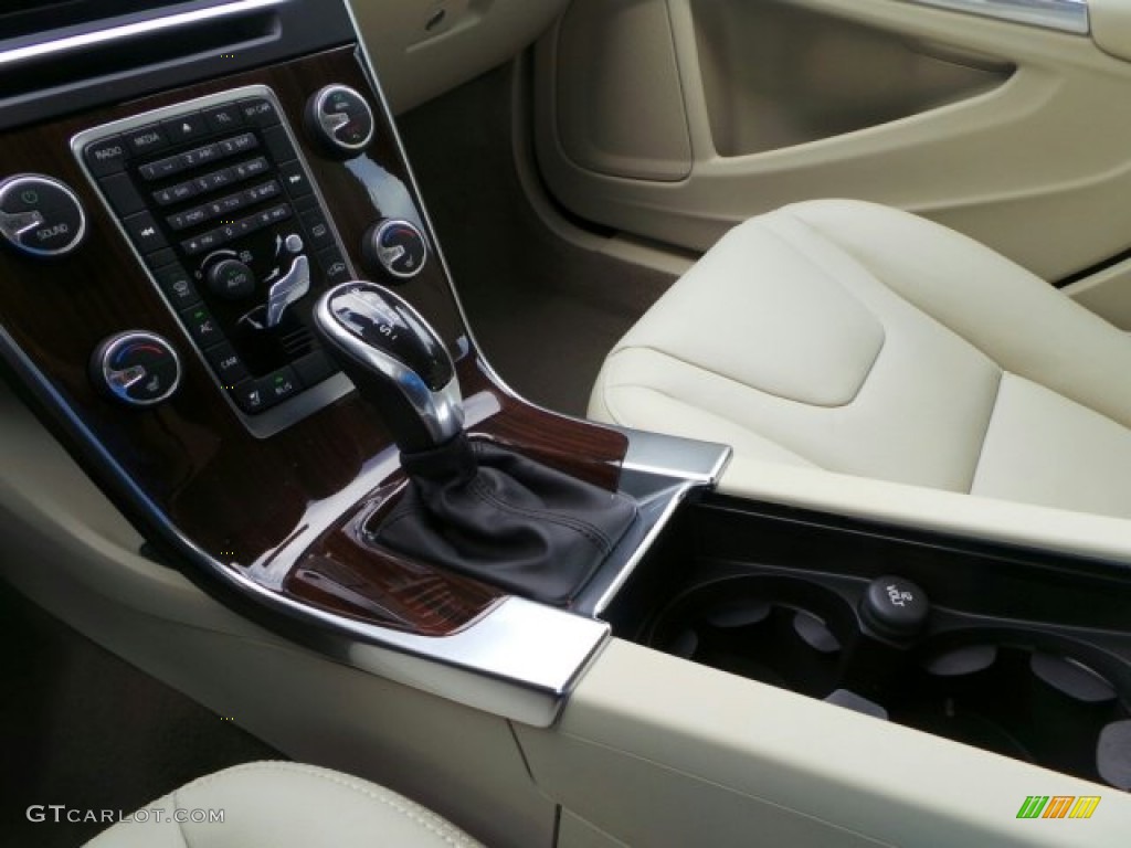 2015 Volvo V60 T5 AWD Transmission Photos
