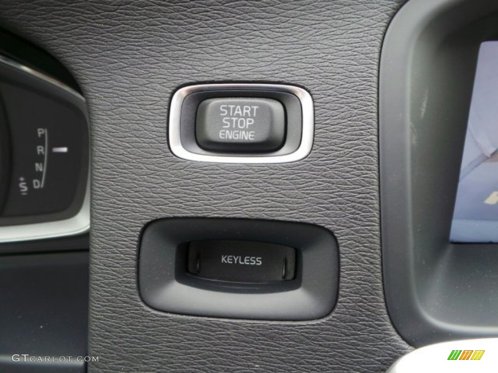 2015 Volvo V60 T5 AWD Controls Photo #92221408