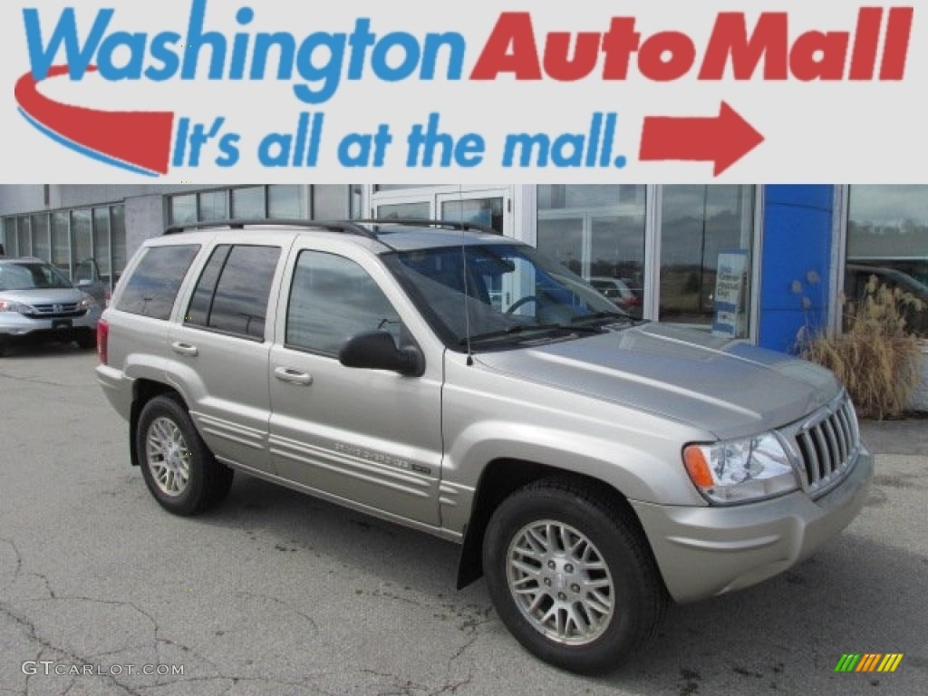 Light Khaki Metallic Jeep Grand Cherokee