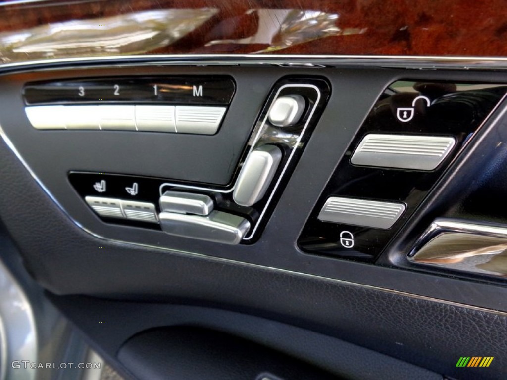 2008 Mercedes-Benz S 550 Sedan Controls Photo #92229289