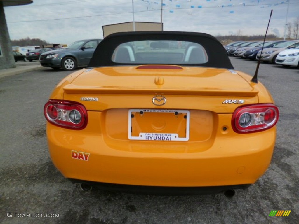 2009 MX-5 Miata Grand Touring Roadster - Competition Yellow / Black photo #6