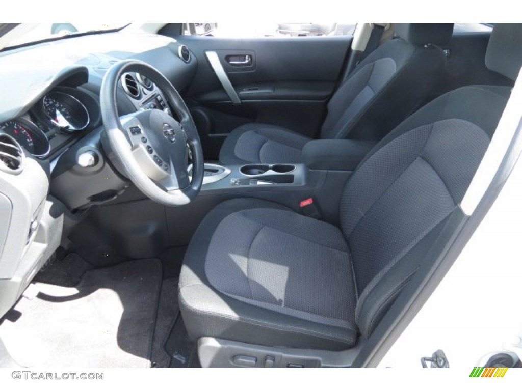 2011 Rogue SV - Pearl White / Black photo #4