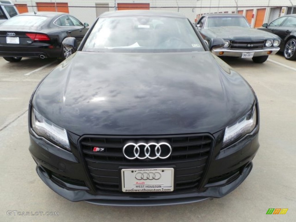 2014 S7 Prestige 4.0 TFSI quattro - Phantom Black Pearl / Black Valcona w/Diamond Contrast Stitching photo #2