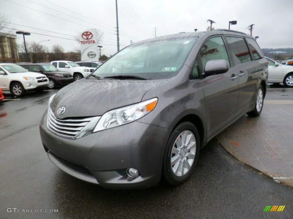 2011 Sienna Limited AWD - Predawn Gray Mica / Bisque photo #2